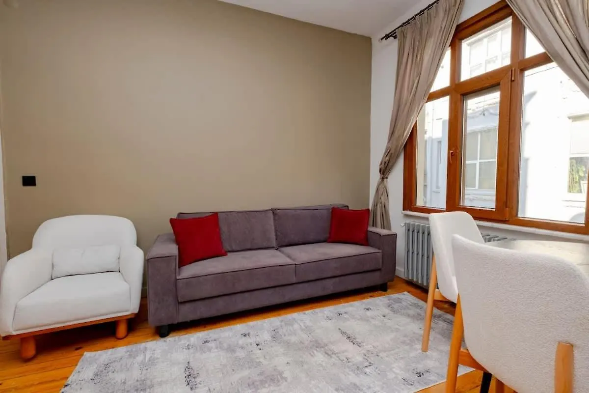 Exclusive Building With Two Apartments اسطنبول 0*,  تركيا