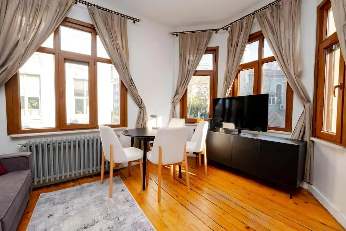 Exclusive Building With Two Apartments اسطنبول 0*,  تركيا